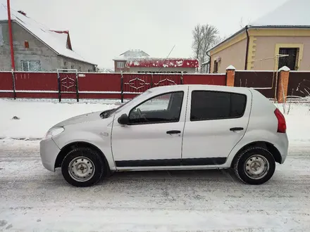 Renault Sandero 2013 года за 3 100 000 тг. в Уральск – фото 2