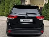 Toyota Highlander 2019 года за 16 000 000 тг. в Алматы – фото 4