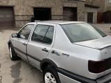 Volkswagen Vento 1992 года за 650 000 тг. в Темиртау – фото 4