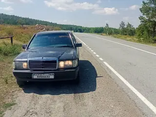 Mercedes-Benz 190