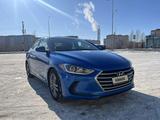 Hyundai Elantra 2016 годаfor4 700 000 тг. в Уральск – фото 2