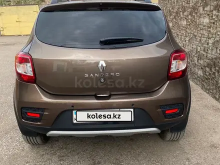 Renault Sandero Stepway 2022 года за 8 730 000 тг. в Караганда – фото 3