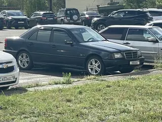 Mercedes-Benz C 200