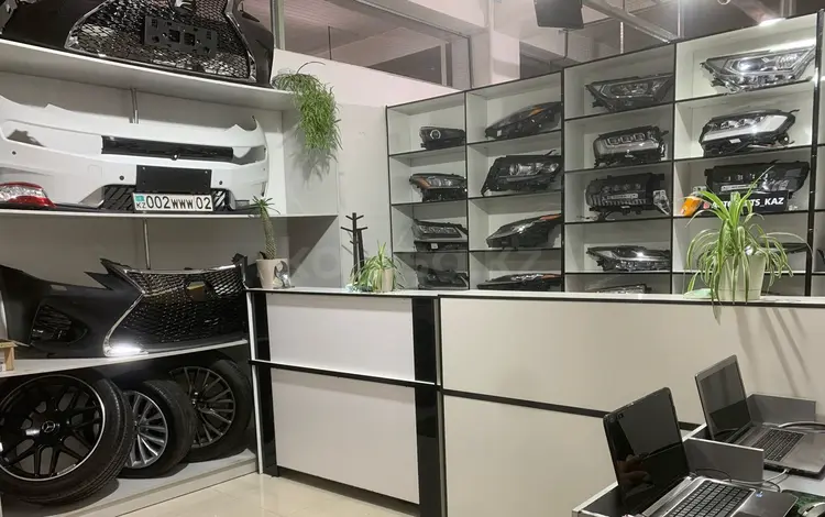 Крыло переднее Lexus за 88 000 тг. в Алматы