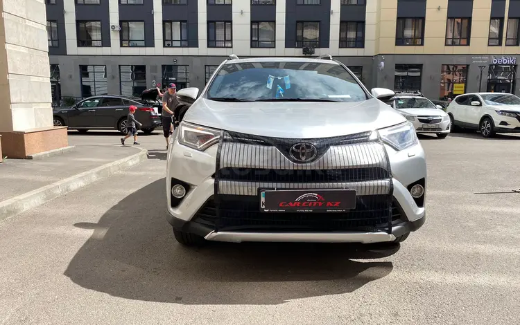 Toyota RAV4 2018 годаүшін12 500 000 тг. в Астана