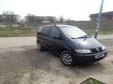 Volkswagen Sharan 1997 годаүшін2 200 000 тг. в Актобе