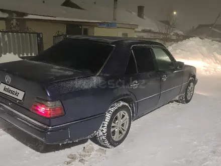 Mercedes-Benz E 220 1995 года за 1 950 000 тг. в Астана – фото 12