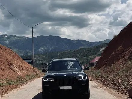 BMW X7 2022 года за 60 000 000 тг. в Шымкент