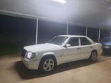 Mercedes-Benz E 280 1995 года за 2 100 000 тг. в Кордай – фото 4