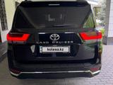 Toyota Land Cruiser 2023 годаfor48 900 000 тг. в Астана – фото 3