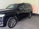 Toyota Land Cruiser 2023 годаfor48 900 000 тг. в Астана