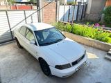 Audi A4 1996 годаүшін2 150 000 тг. в Есик