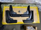 Брызговики комплект на Toyota Camry за 15 000 тг. в Алматы
