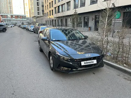 Hyundai Elantra 2021 года за 9 500 000 тг. в Астана – фото 4