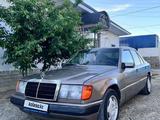 Mercedes-Benz E 200 1990 годаүшін1 899 999 тг. в Жанакорган