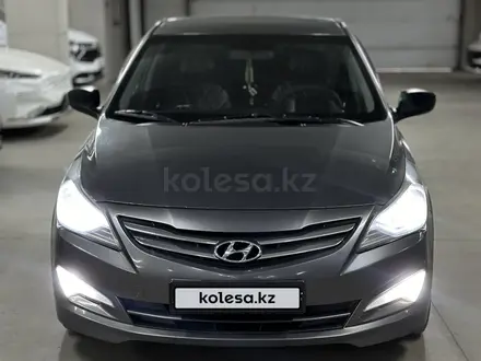 Hyundai Solaris 2015 года за 5 990 000 тг. в Алматы – фото 2