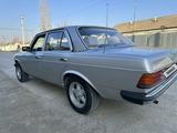 Mercedes-Benz E 230 1983 годаfor1 200 000 тг. в Жетысай