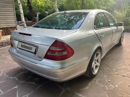 Mercedes-Benz E 500 2003 года за 6 500 000 тг. в Шымкент – фото 8