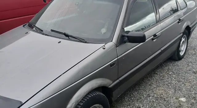 Volkswagen Passat, 1990