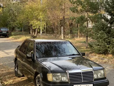 Mercedes-Benz E 230 1991 года за 1 600 000 тг. в Алматы – фото 2