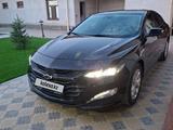 Chevrolet Malibu 2023 года за 12 499 999 тг. в Туркестан – фото 2
