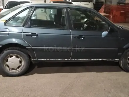 Volkswagen Passat 1990 года за 900 000 тг. в Астана – фото 4