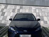 Toyota Camry 2021 года за 16 000 000 тг. в Алматы