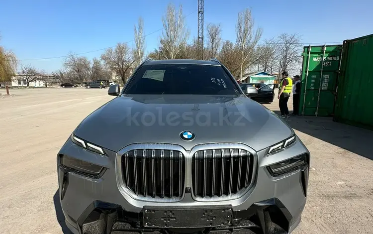 BMW X7 2023 года за 65 000 000 тг. в Алматы