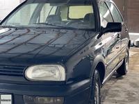 Volkswagen Golf 1993 года за 950 000 тг. в Тараз