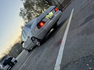 Mercedes-Benz E 320
