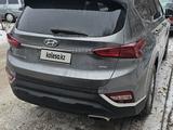 Hyundai Santa Fe 2019 года за 10 300 000 тг. в Актобе – фото 3