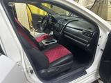 Toyota Camry 2014 года за 7 300 000 тг. в Казалинск – фото 2