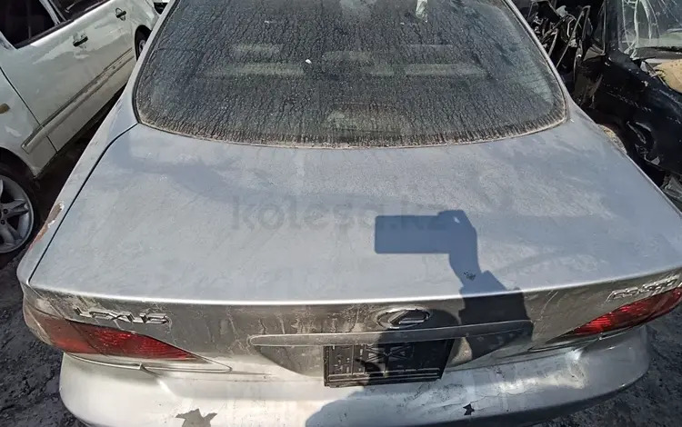 Крышка багажника (дверь) для Lexus ES300-330 за 50 000 тг. в Тараз