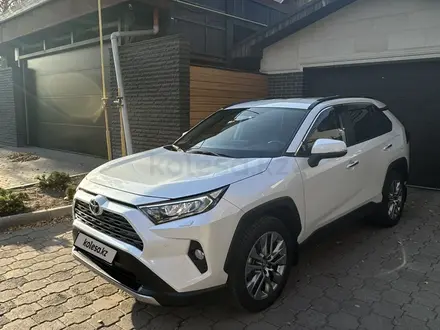 Toyota RAV4 2020 года за 15 200 000 тг. в Астана – фото 11