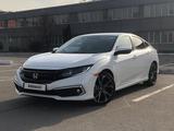 Honda Civic 2020 года за 9 300 000 тг. в Алматы