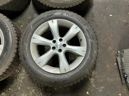 Резина зимняя 215/60 R17 Yokohama с дисками на Subaru за 330 000 тг. в Алматы – фото 4