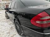 Mercedes-Benz E 320 2003 годаүшін8 900 000 тг. в Сатпаев – фото 4