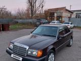 Mercedes-Benz E 220 1993 года за 2 800 000 тг. в Усть-Каменогорск – фото 3