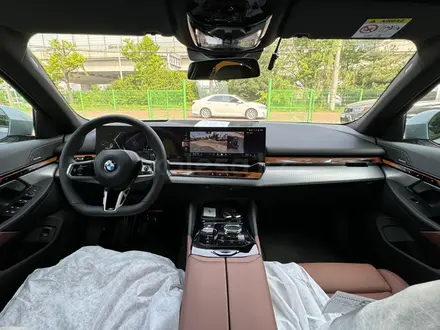 BMW 530 2025 года за 32 000 000 тг. в Астана – фото 17