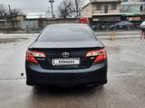 Toyota Camry 2013 года за 8 700 000 тг. в Шымкент – фото 3
