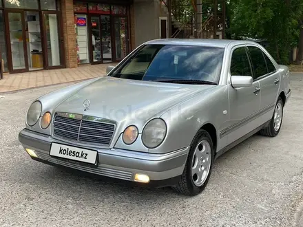 Mercedes-Benz E 240 1997 года за 3 900 000 тг. в Шымкент – фото 7