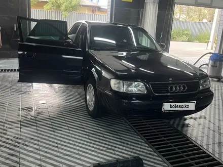 Audi A6 1994 года за 3 200 000 тг. в Атырау – фото 2