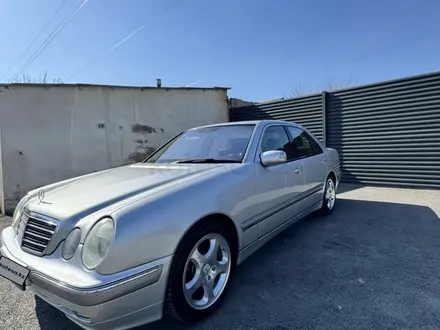 Mercedes-Benz E 320 2000 года за 6 000 000 тг. в Шымкент – фото 7