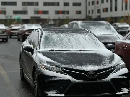 Toyota Camry 2018 года за 8 500 000 тг. в Астана