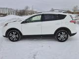 Toyota RAV4 2017 года за 11 300 000 тг. в Риддер – фото 3