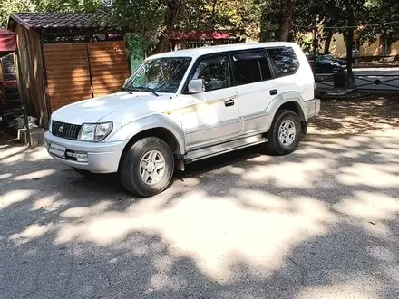 Toyota Land Cruiser Prado 1998 года за 6 350 000 тг. в Алматы – фото 2