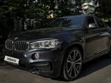 BMW X6 2018 года за 24 000 000 тг. в Алматы – фото 2