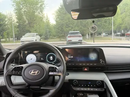 Hyundai Elantra 2025 года за 10 900 000 тг. в Караганда – фото 16
