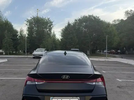 Hyundai Elantra 2025 года за 10 900 000 тг. в Караганда – фото 8
