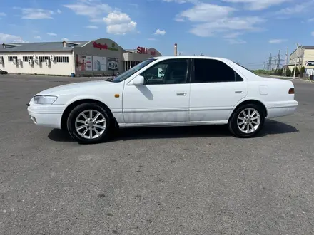 Toyota Camry 1999 года за 3 100 000 тг. в Тараз – фото 4